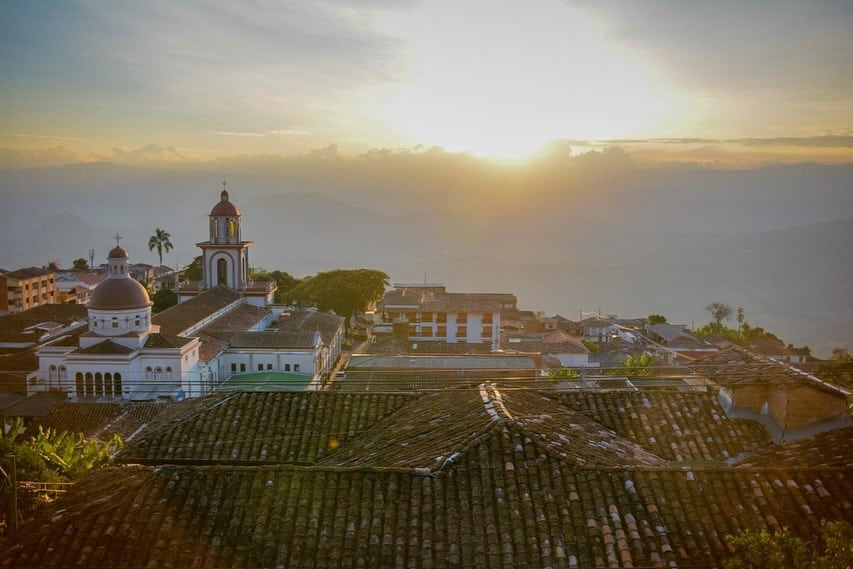 Este es el mejor pueblo de Antioquia para visitar en las vacaciones de 2026