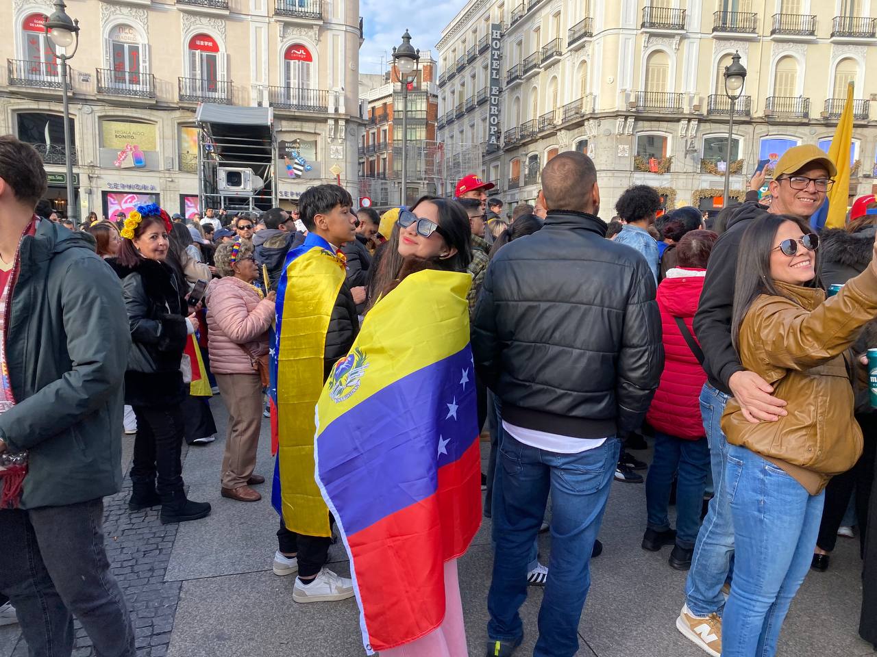 Así reaccionaron venezolanos alrededor del mundo tras la captura de Nicolás Maduro