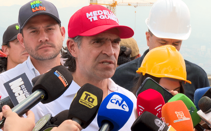 Alcalde de Medellín viajará a EE. UU. para asistir a juicio de hombre detenido por explotación sexual en la ciudad