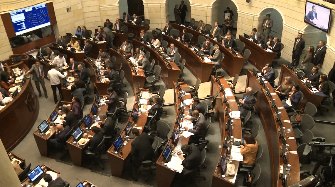 Así es el trabajo de los congresistas que deben unirse para priorizar proyectos en sus propias regiones