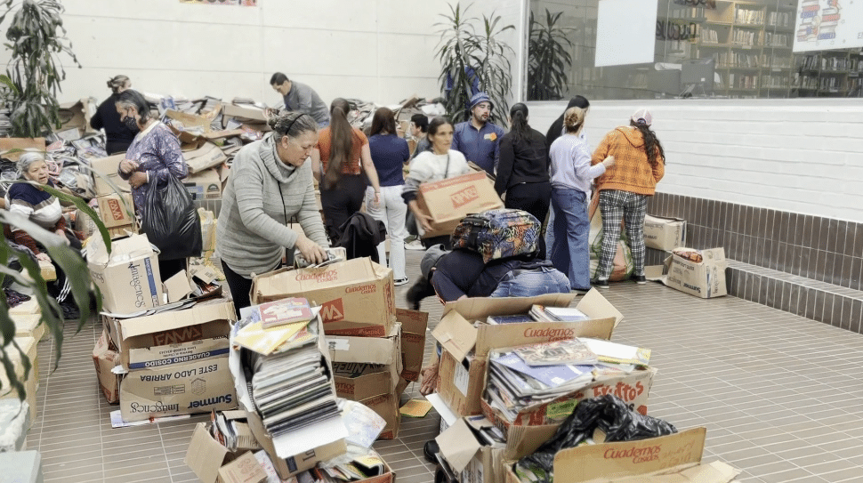 Cambiatón de cuardenos para evitar que 12 toneladas de material reciclable lleguen al relleno sanitario