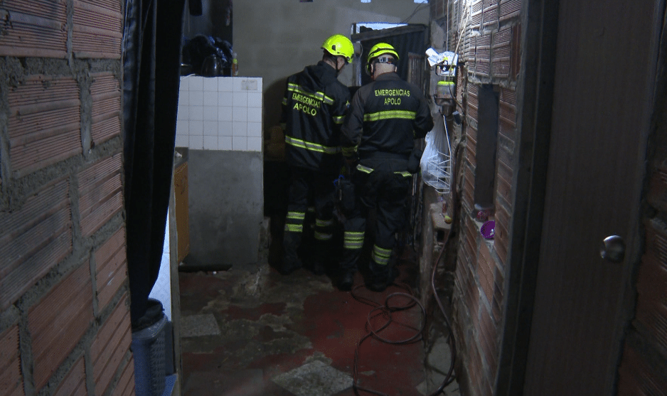 Dos personas resultaron levemente heridas tras caída de un parasol en Belén por las lluvias
