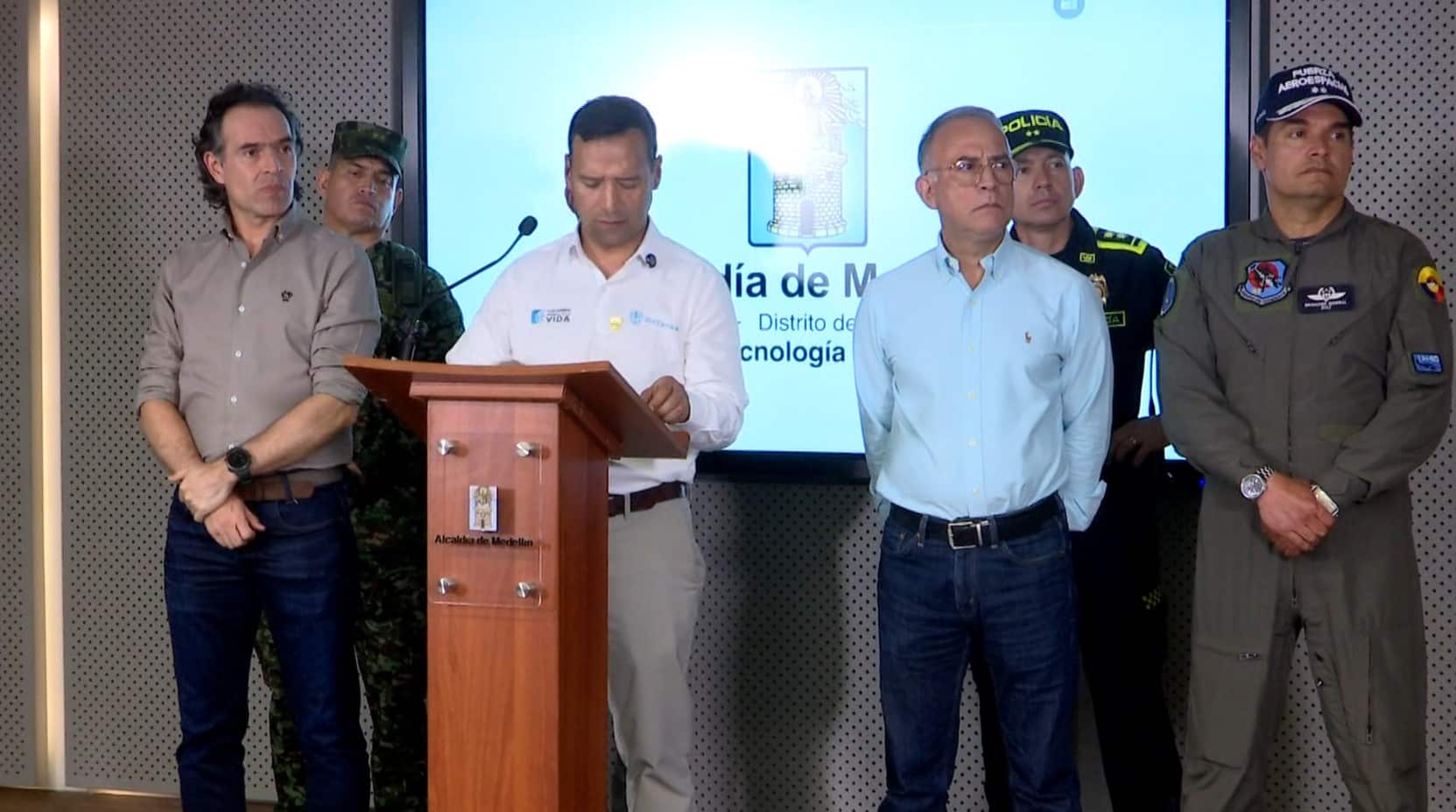 Alcalde de Medellín pide contundencia en la lucha contra el crimen organizado