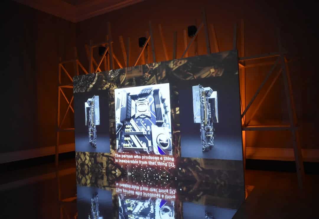 El río Atrato llega a Londres: Juan Covelli expone su arte en el Victoria and Albert Museum