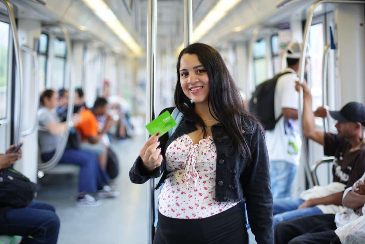 ¿Es estudiante? Así podrá acceder a la tarifa especial si se transporta en el Metro de Medellín