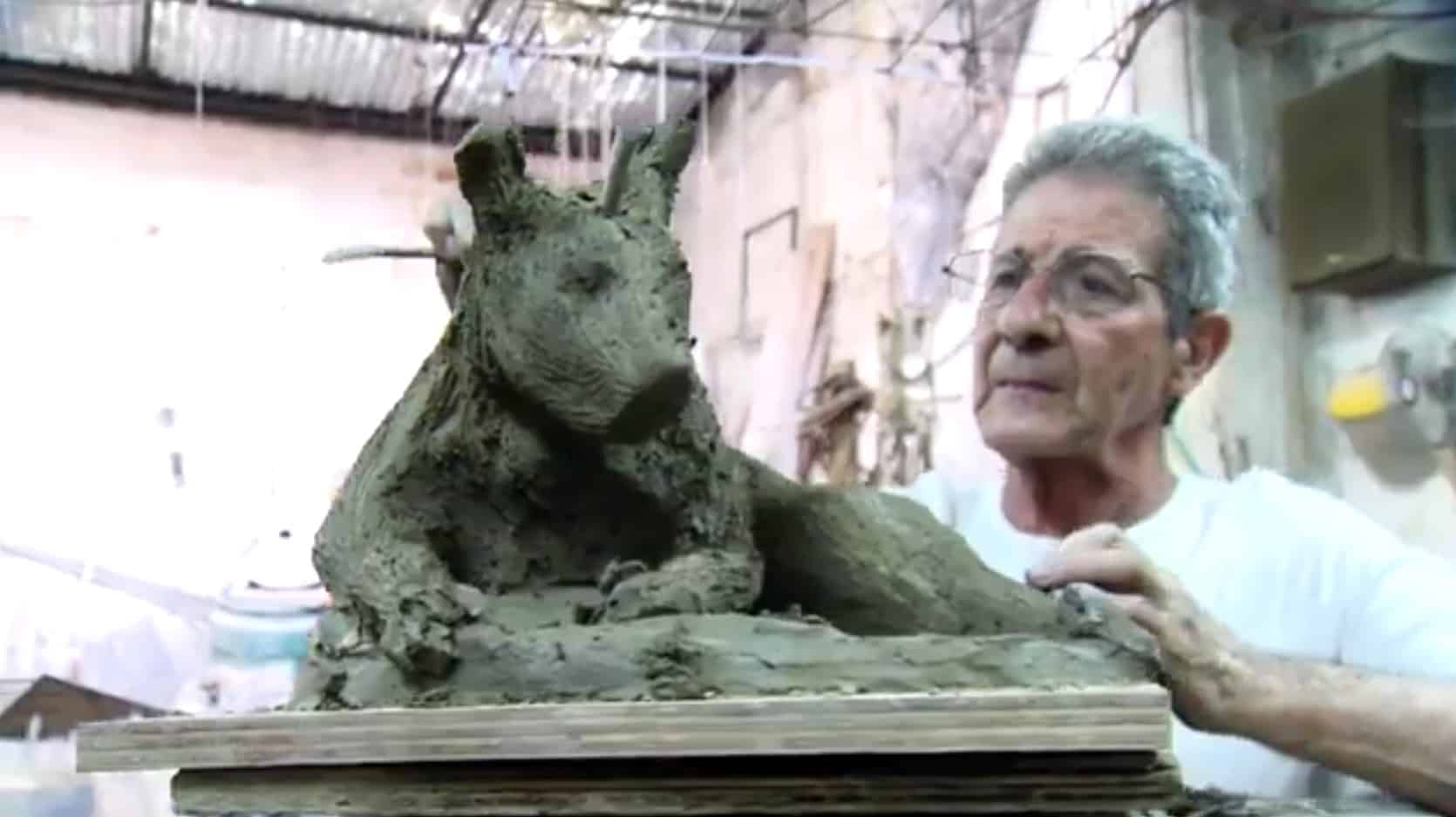 UPB le rinde homenaje al escultor Miguel Ángel Betancur