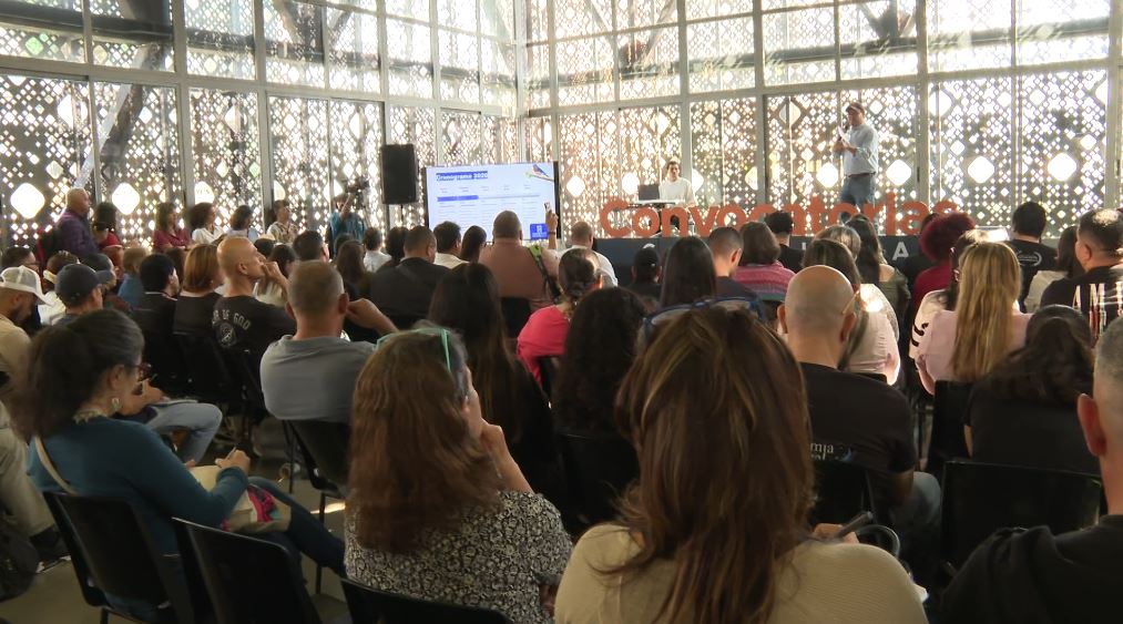 Lanzan convocatoria de estímulos para artistas en Medellín