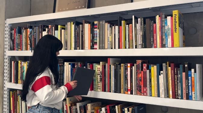 Museo de Arte Moderno abre su propia biblioteca y estos son sus horarios