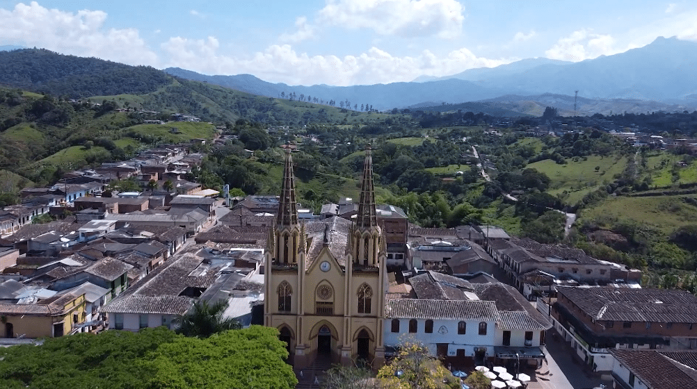 ¿Por qué Frontino se consolida como uno de los principales pueblos para hacer turismo?