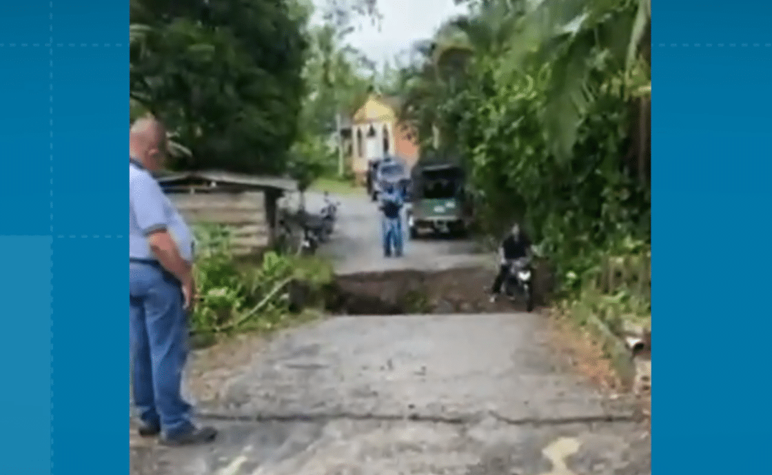 Colapso de puente en San José de Apartadó deja trece veredas incomunicadas