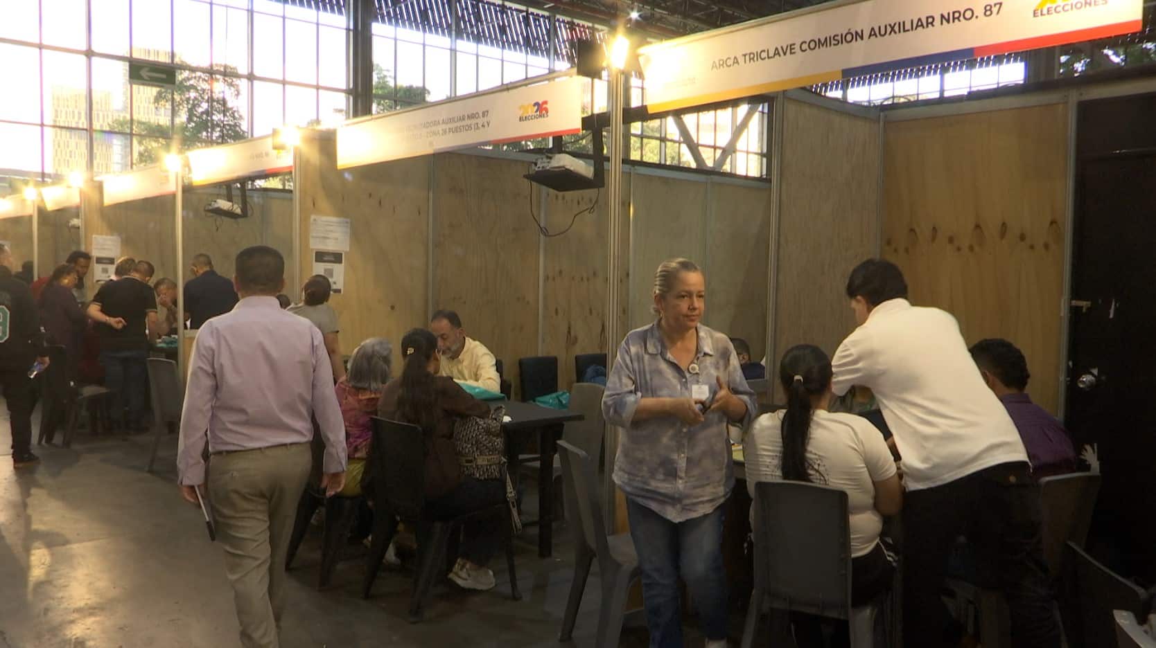 Avanza en Plaza Mayor el escrutinio para oficializar los votos de la jornada electoral de Antioquia