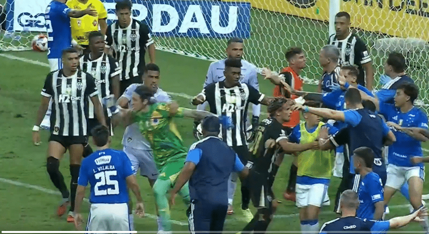 Batalla campal en la final del Campeonato Mineiro entre Cruzeiro y Atlético Mineiro