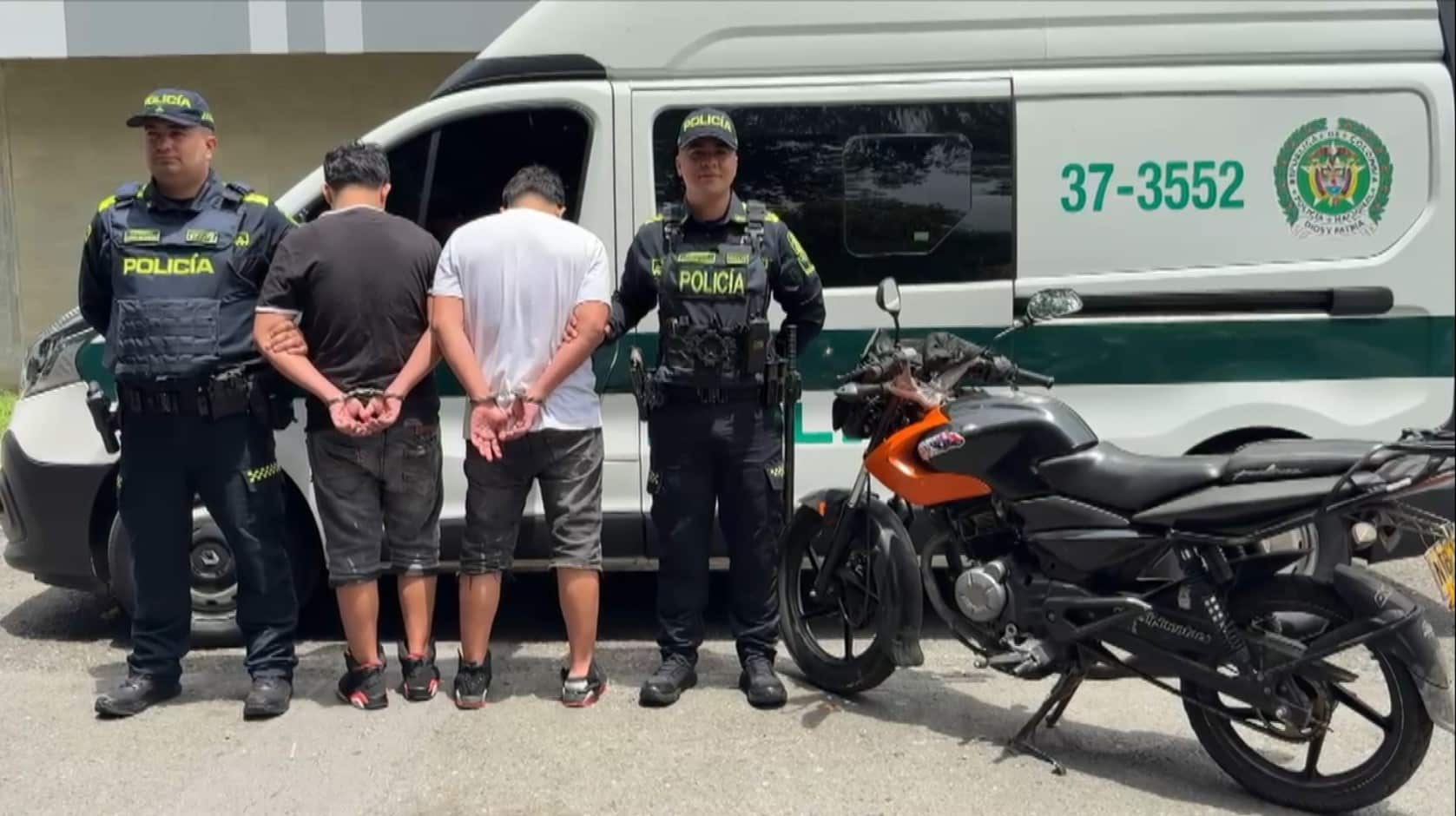 Capturan a dos mujeres y dos gemelos por hurto en Medellín