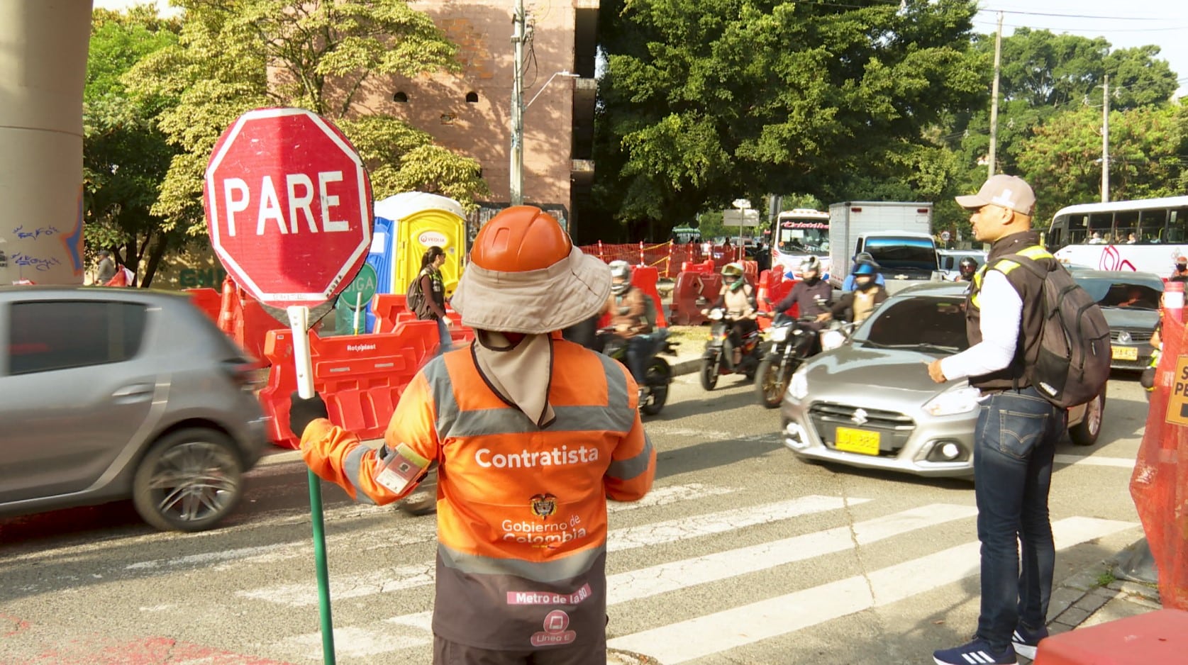 Cierre en la carrera 80 por desmonte del puente sobre la quebrada La Iguaná