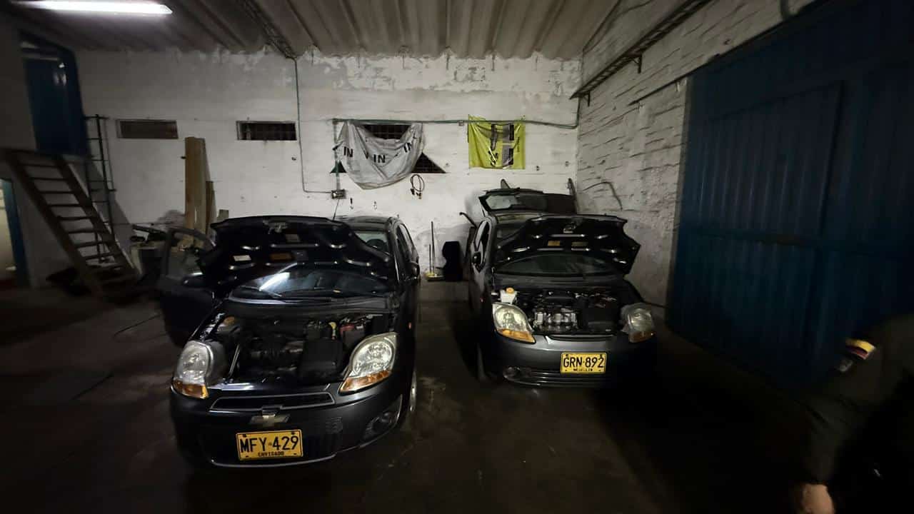 Desmantelan deshuesadero de vehículos en Prado Centro