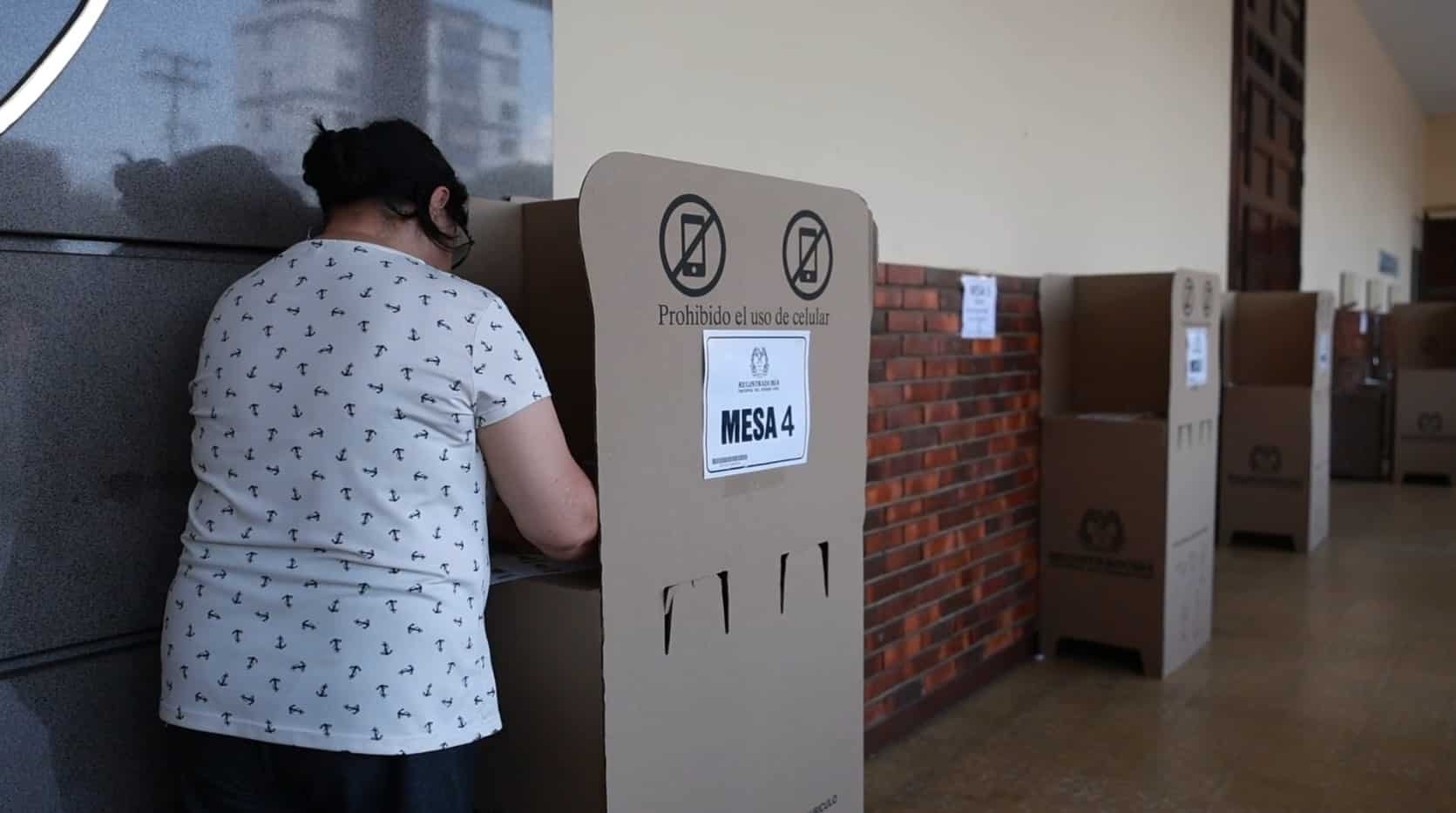 Elecciones bajo tensión: Petro pide impugnar mesas y se dispara la cifra de testigos, ¿qué puede pasar?