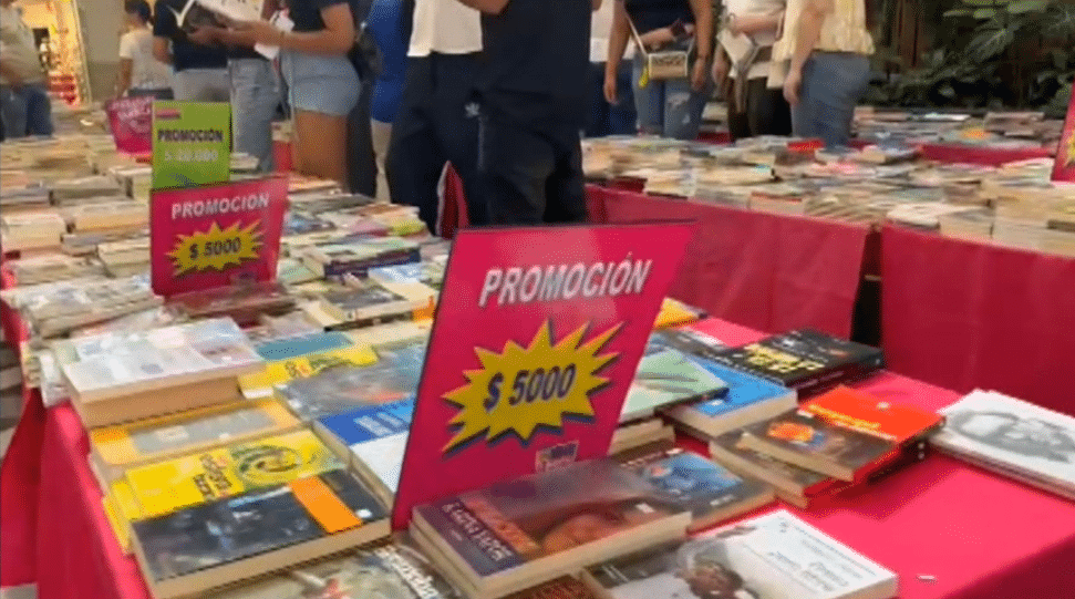 Este es el gran outlet de libros que estará en Medellín hasta el 5 de abril