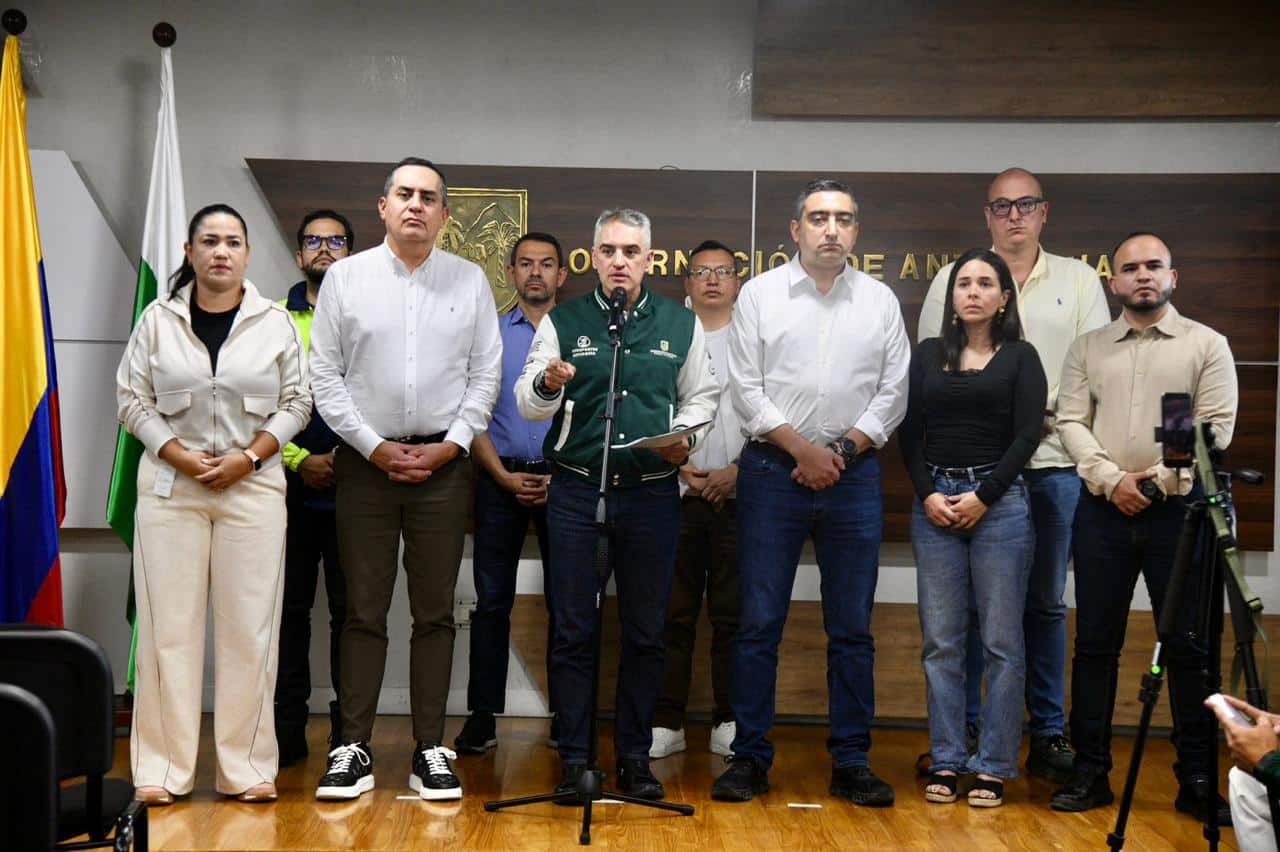 Gobernador de Antioquia critica suspensión de órdenes de captura en el Valle de Aburrá