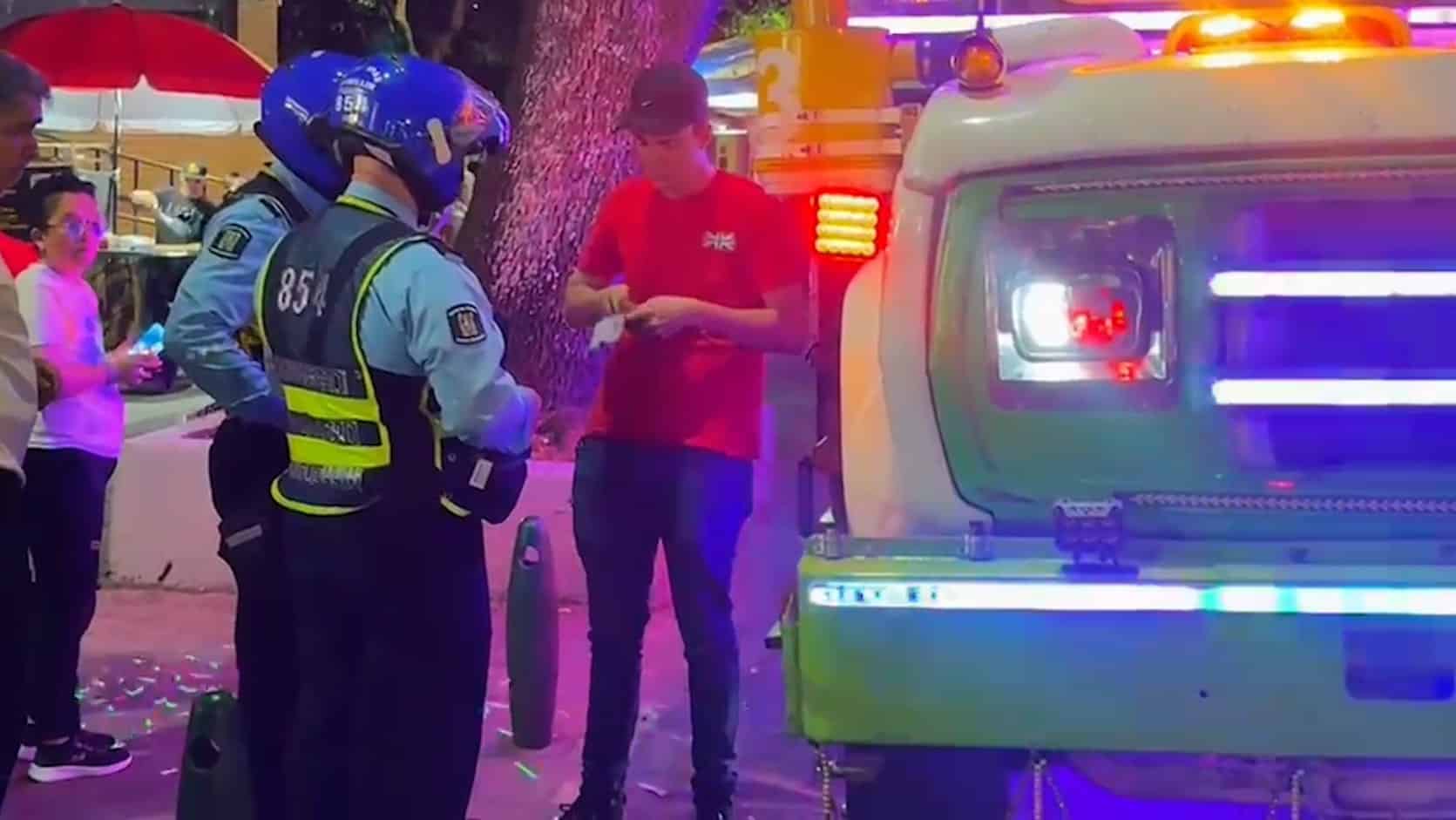 Controles a chivas y vehículos turísticos en Medellín
