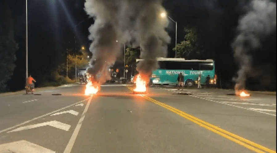 Paro minero afecta transporte hacia la Costa Atlántica colombiana