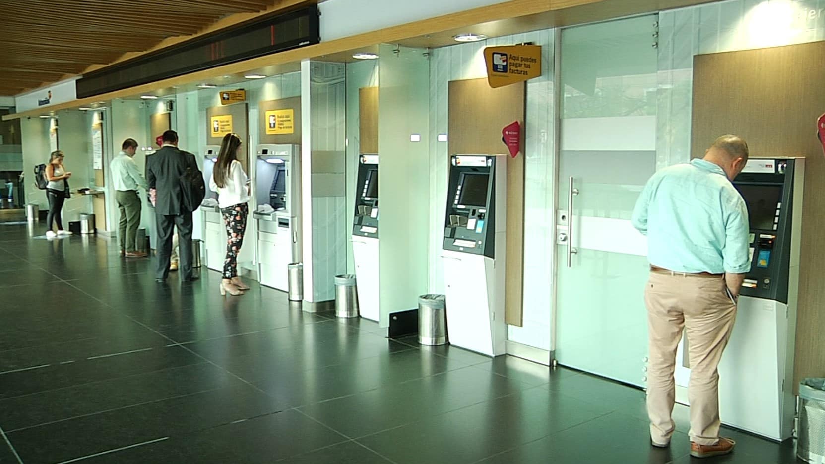 Previo a elecciones, el empresariado colombiano estaría refugiando su dinero en dólares en EE.UU ¿por qué?