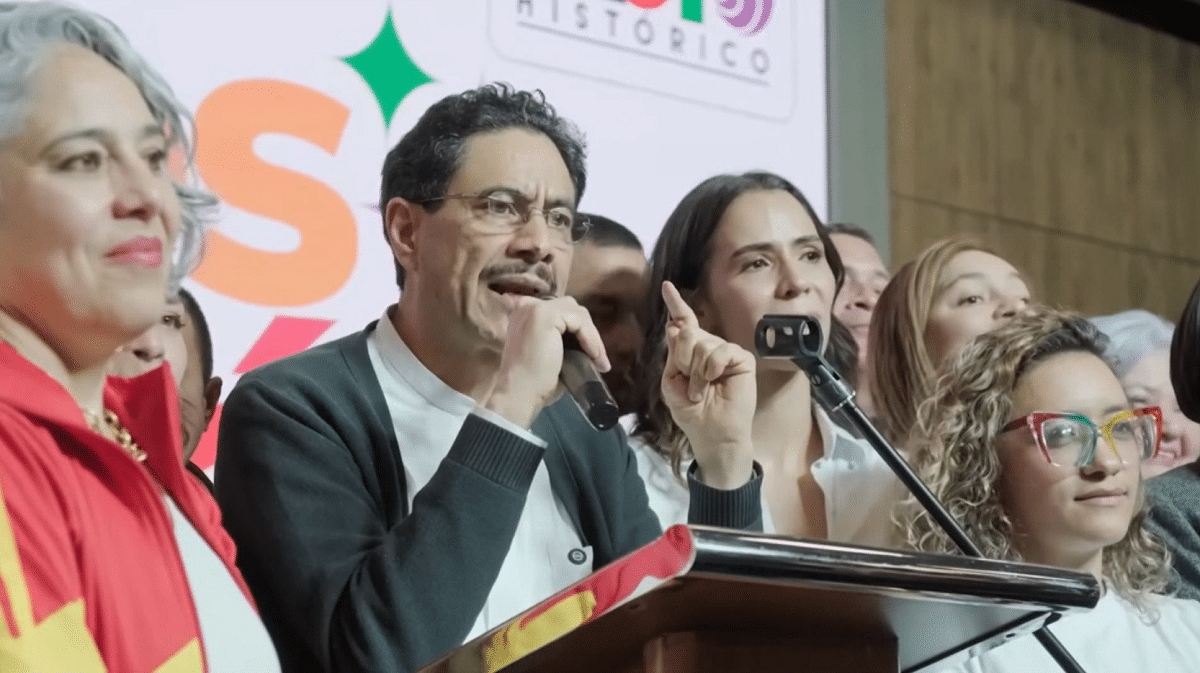 La Asamblea Departamental de Antioquia declara persona no grata a Iván Cepeda