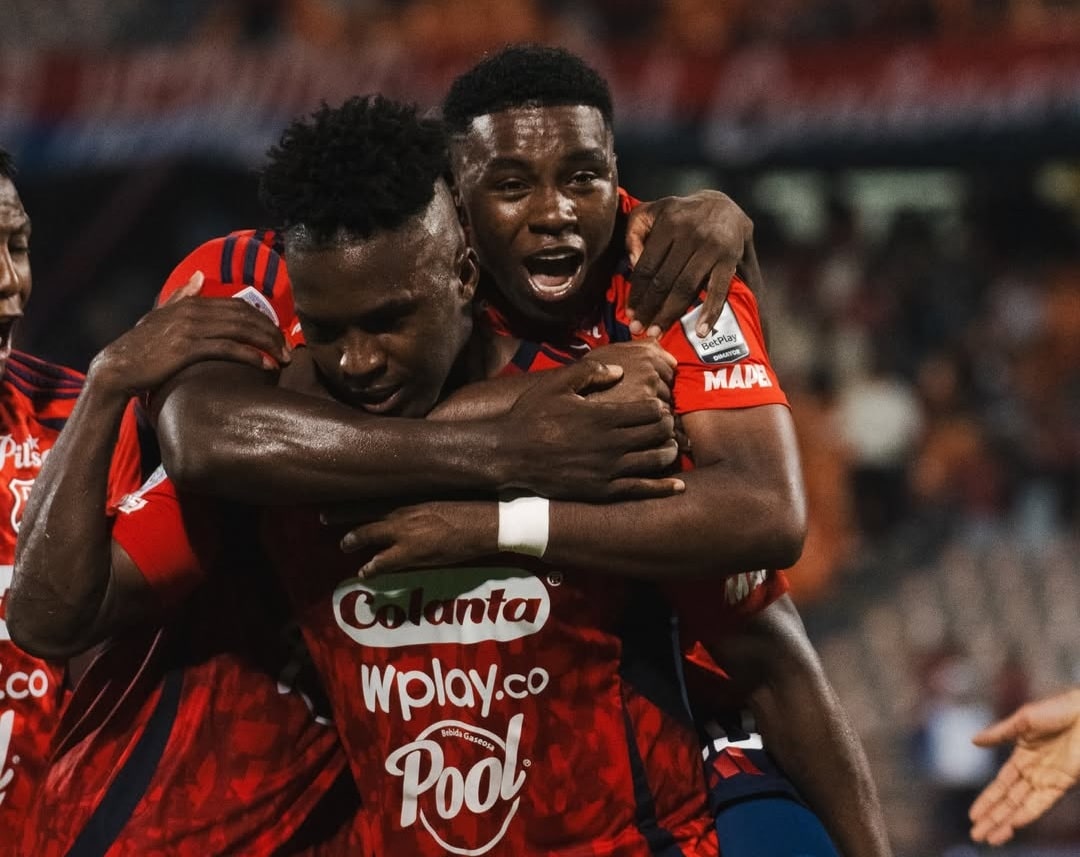 Medellín venció 2-1 a América y suma 16 puntos en la Liga