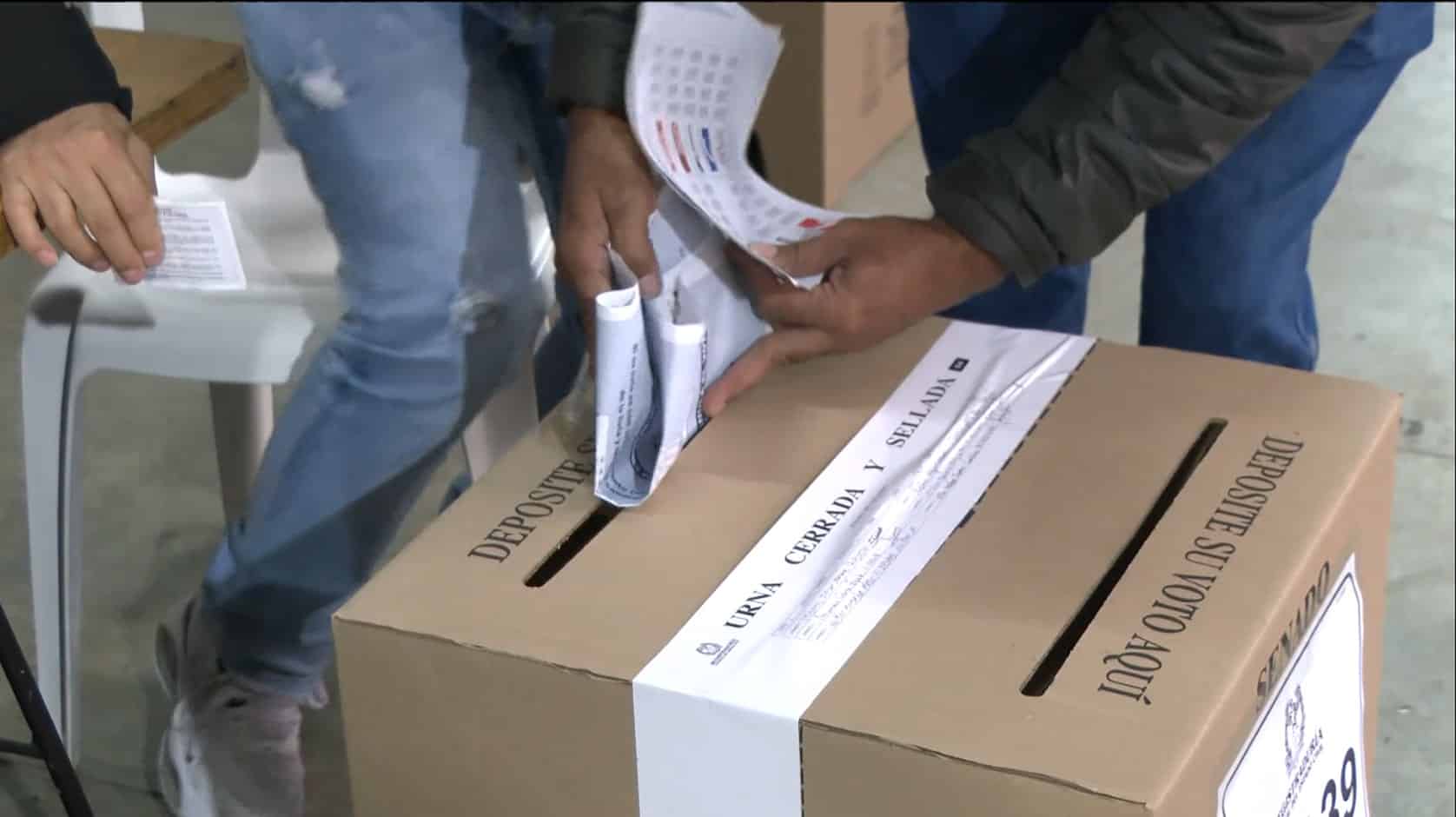 ¿Qué va a pasar con los partidos políticos tradicionales? Experta analiza