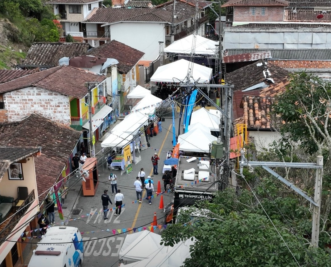 Así se vivió el primer Telemedellin en mi barrio desde un corregimiento