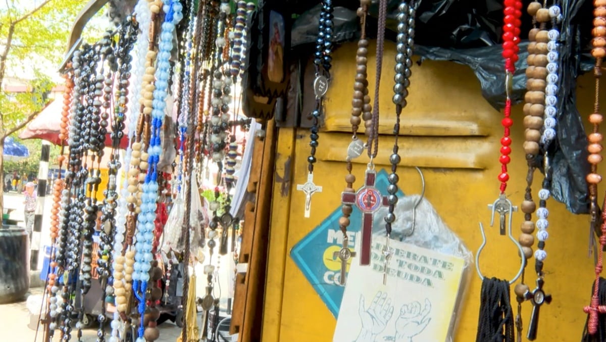 Estos son los artículos religiosos que más se venden por temporada de Semana Santa