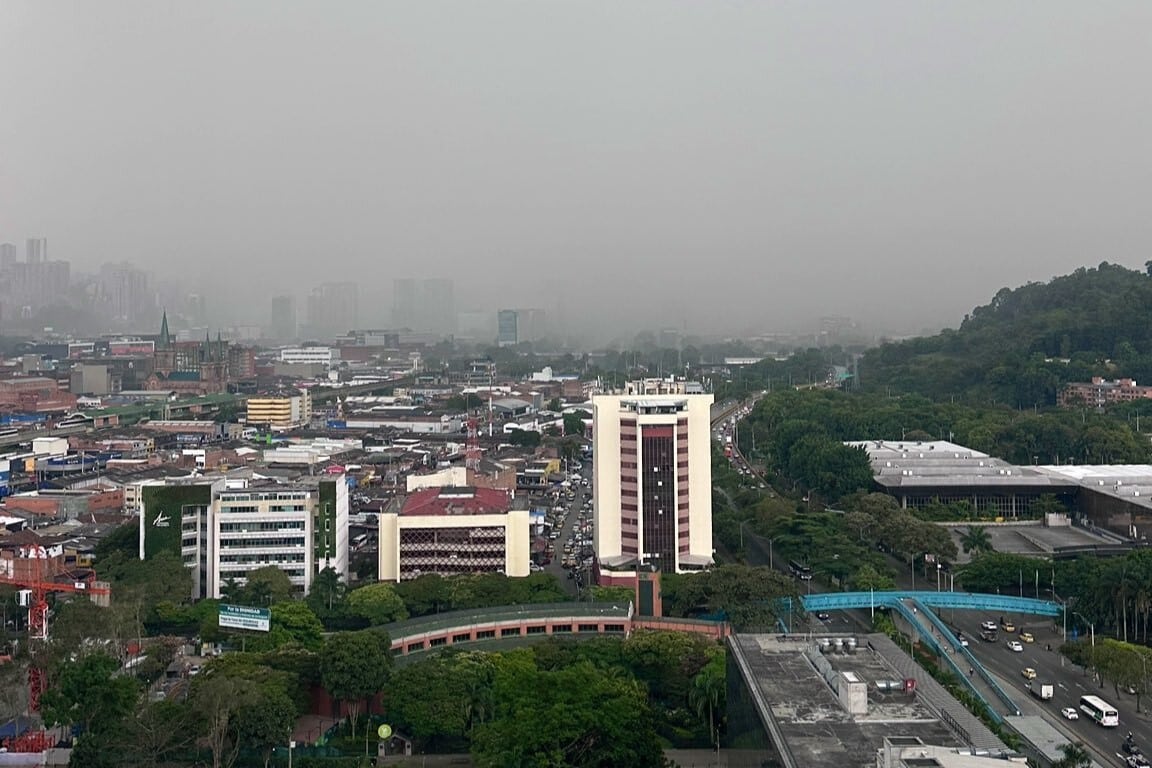Fuertes lluvias y tormentas eléctricas en el Valle de Aburrá