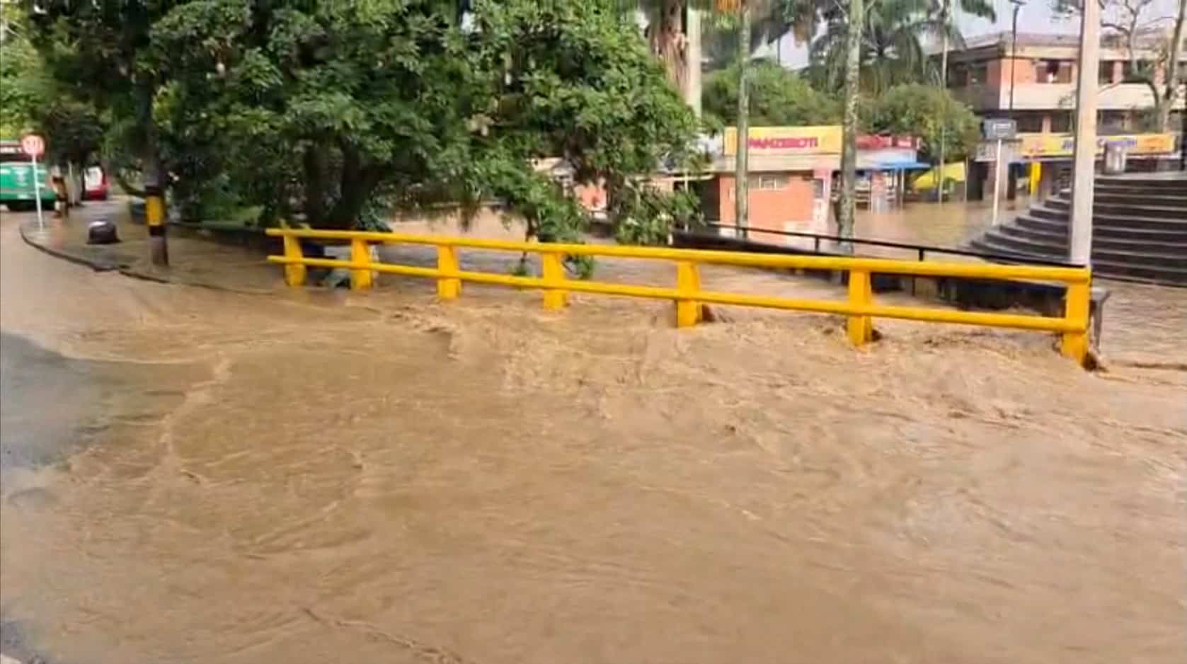 Propuesta de ampliación para la quebrada La Presidenta en Medellín