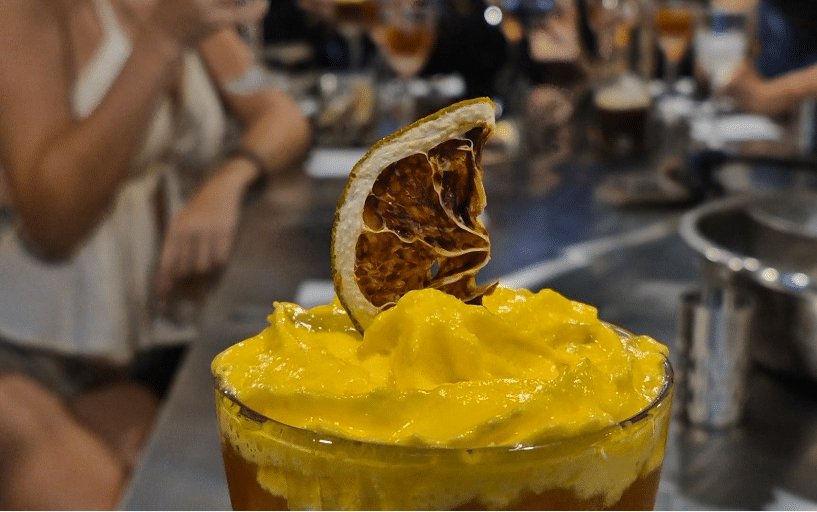 Bartenders y baristas de Medellín sorprenden al mundo con su coctelería de autor