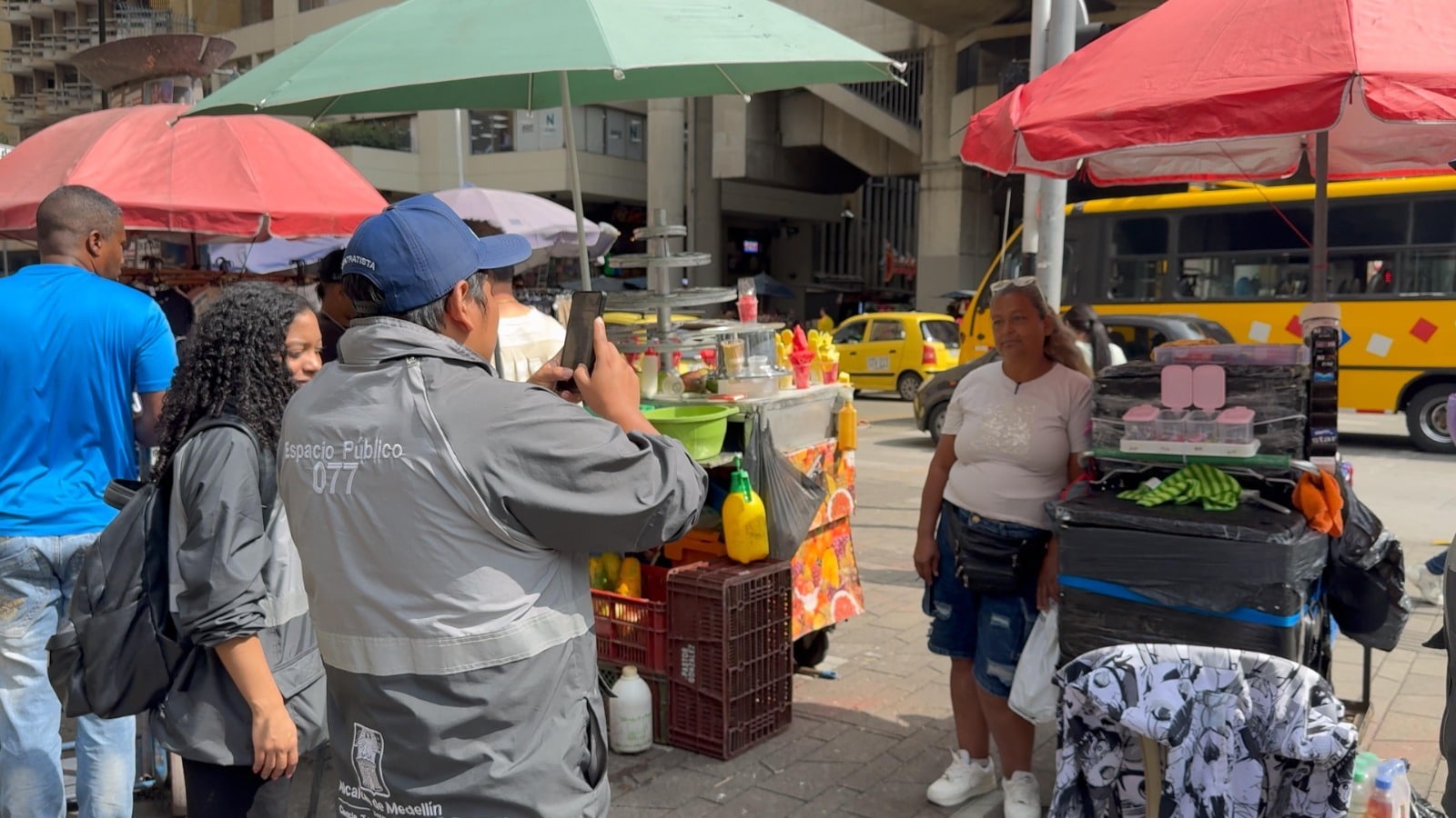 Conozca los puntos en los que 160 vendedores informales fueron reubicados en la ciudad de Medellín