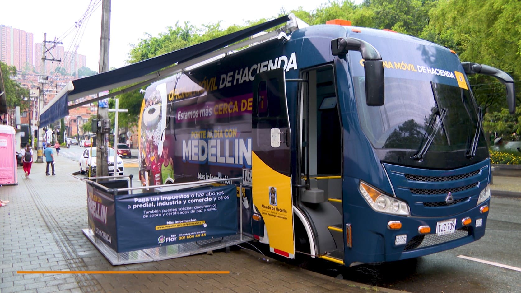 ¿Debe impuestos? La oficina móvil de la Secretaría de Hacienda llega a las comunas de Medellín