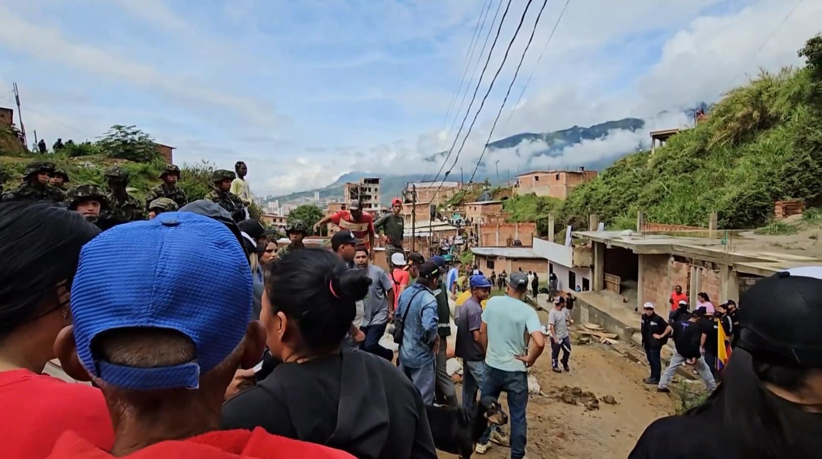 Intervenciones en Bello por construcción ilegal de lotes