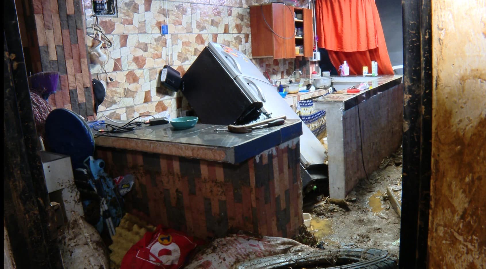 Desbordamiento de quebrada en Manrique: testimonios de una tragedia