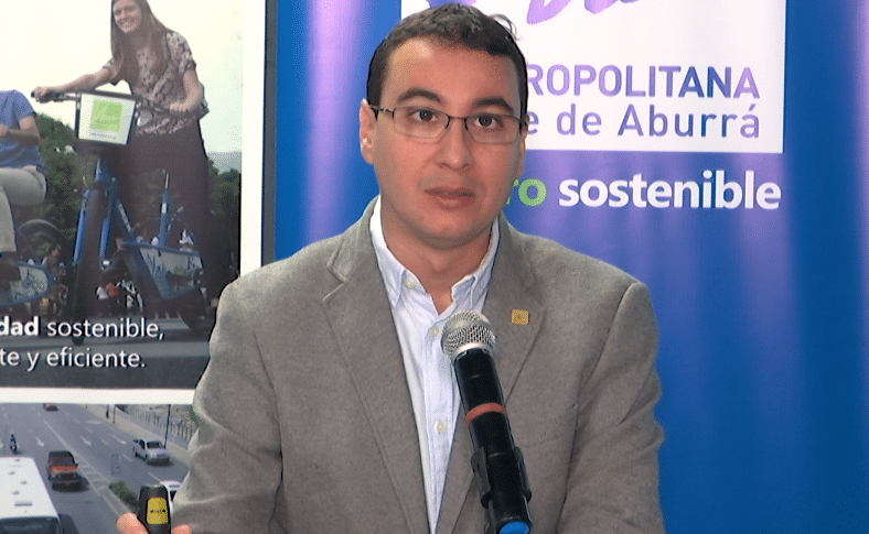 El juez mantiene en libertad al exdirector del Área Metropolitana por presunta corrupción