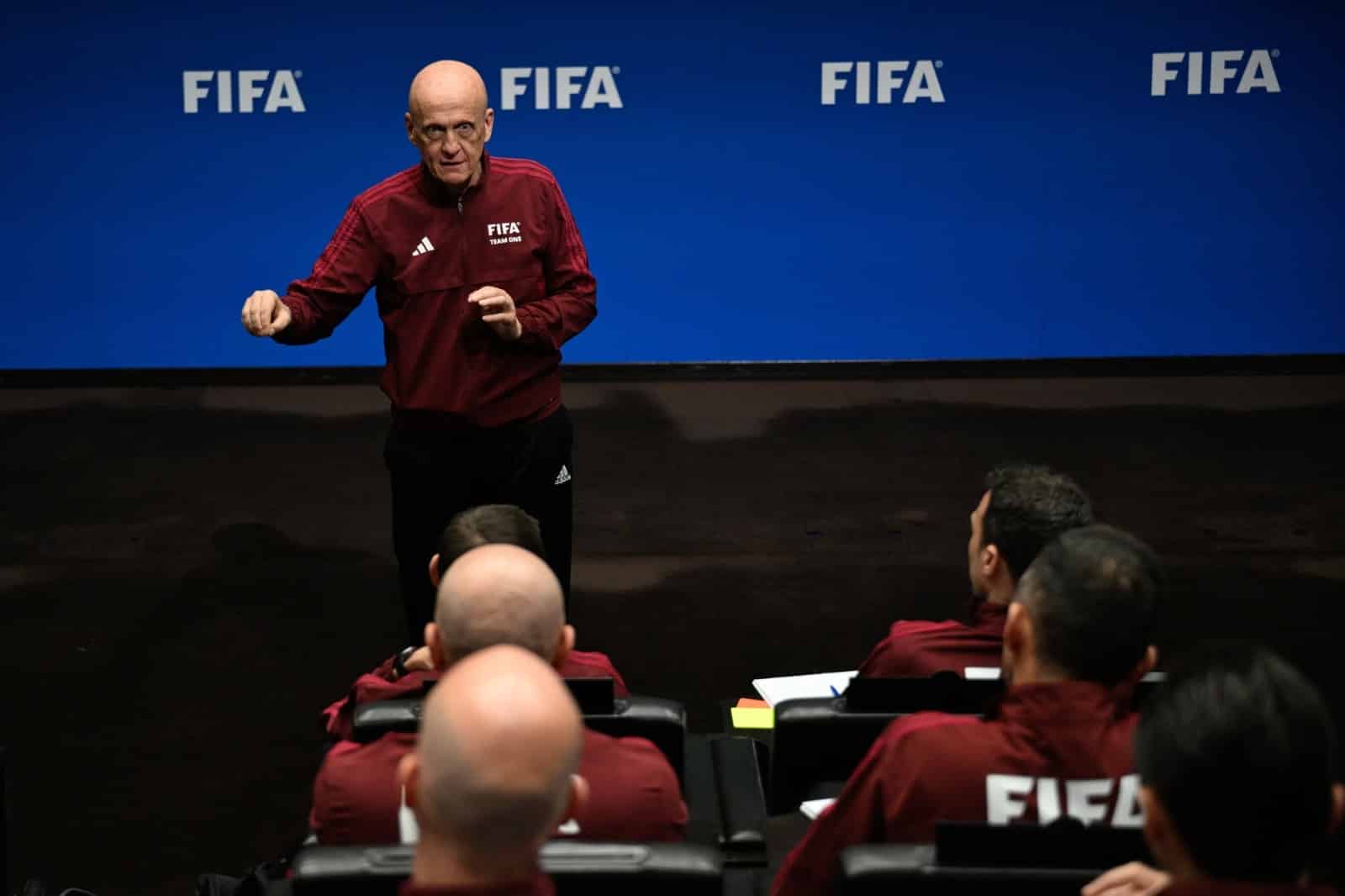 FIFA presentó la lista de los árbitros que estarán en el Mundial de 2026 y hay varios colombianos