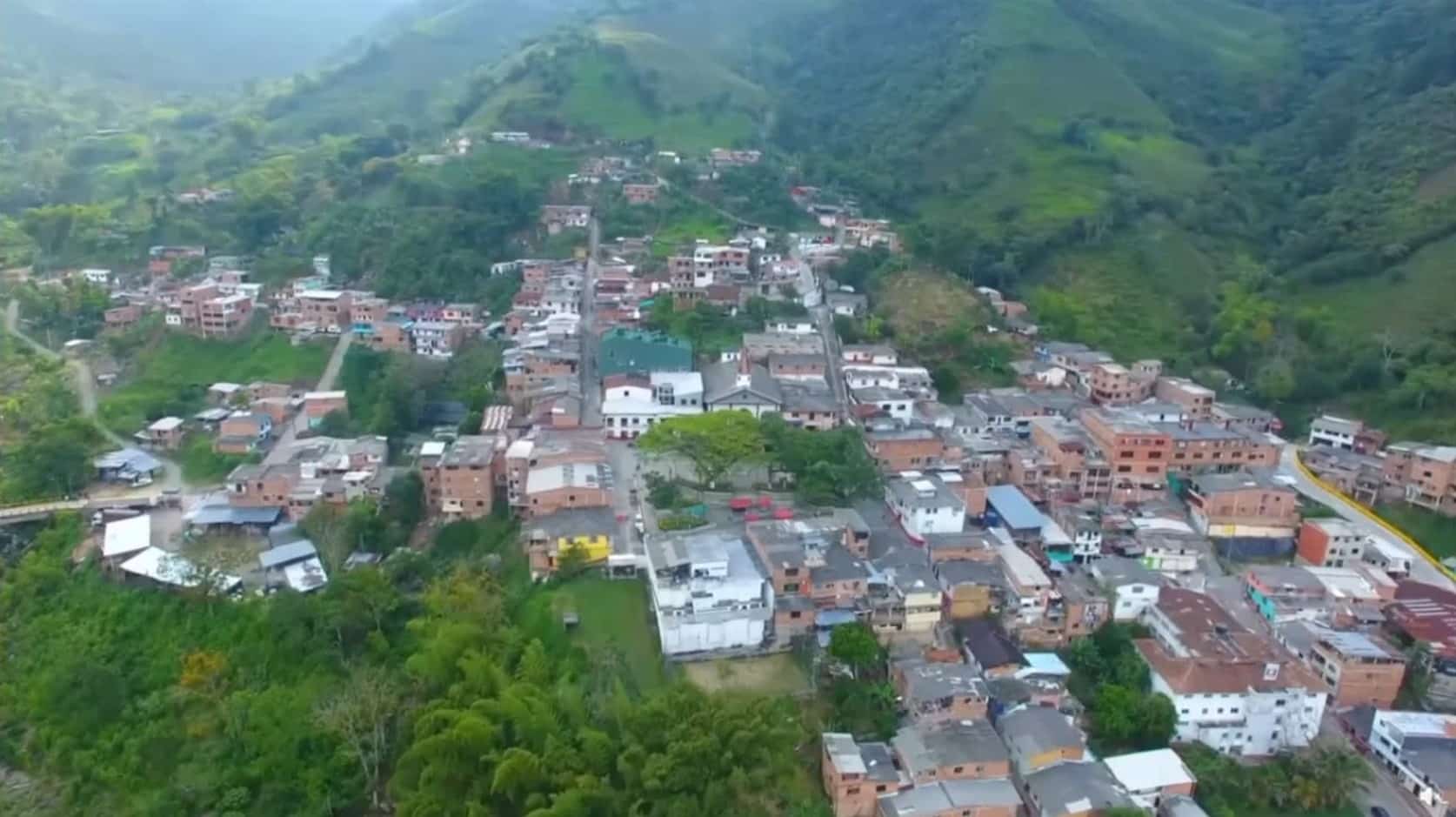 Crisis humanitaria en Briceño: alcalde amenazado y explosiones alarmantes