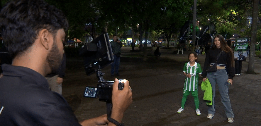 Descarga tus fotos del estadio con Telemedellín