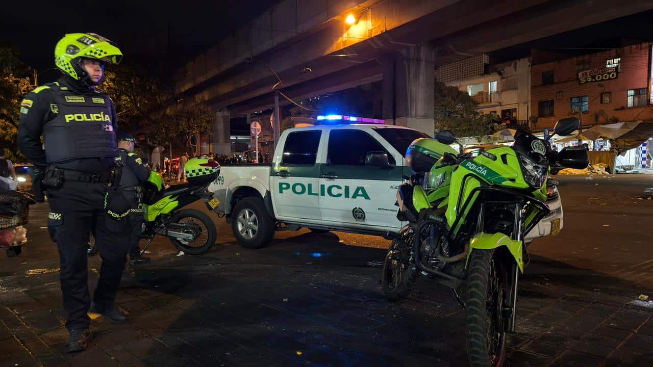 Megaoperativo en varias zonas del centro de Medellín deja 95 armas blancas incautadas