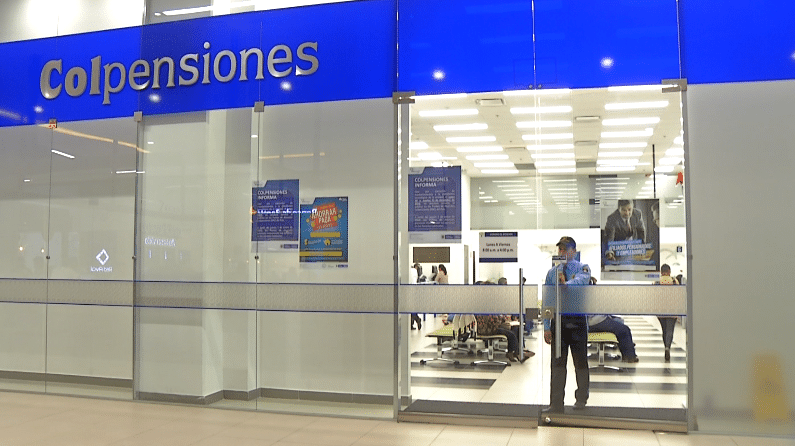 Suspenden decreto que busca trasladar 25 billones de pesos de fondos privados a Colpensiones