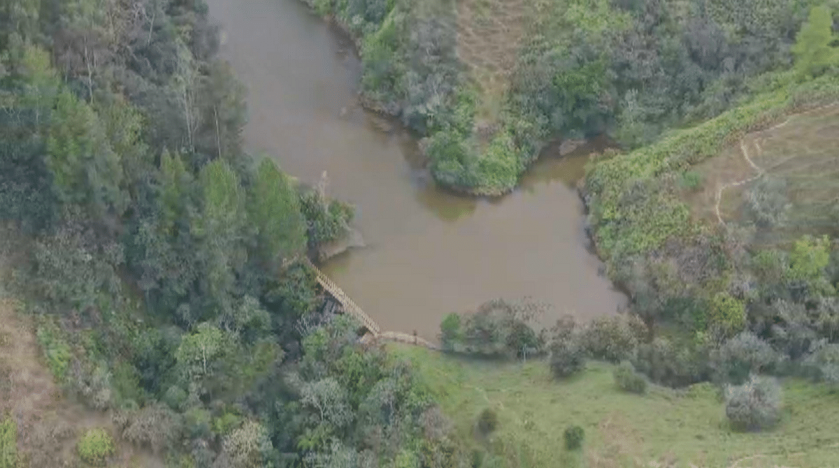 Alerta en Yolombó por el deterioro y filtraciones de represa construida de manera irregular