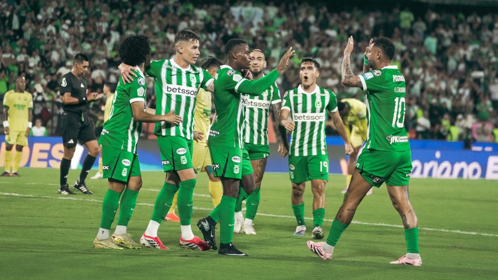 ‘Chicho’ Arango fue visto en el concierto de Ryan Castro luego de no estar convocado ante Pereira