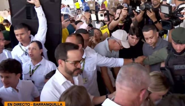 Abelardo de la Espriella ejerció su derecho al voto en Barranquilla y dijo que Antioquia le daría el triunfo