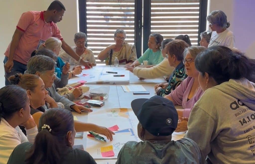 Abren convocatoria gratis para capacitar a personas en liderazgo público en Medellín