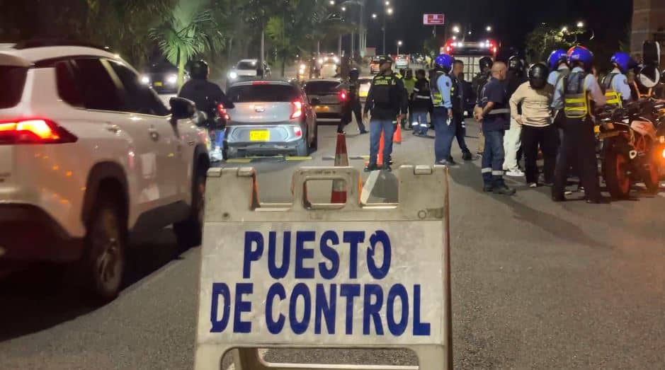 Agresión a funcionario de la Secretaría de Movilidad durante operativo en la comuna 13