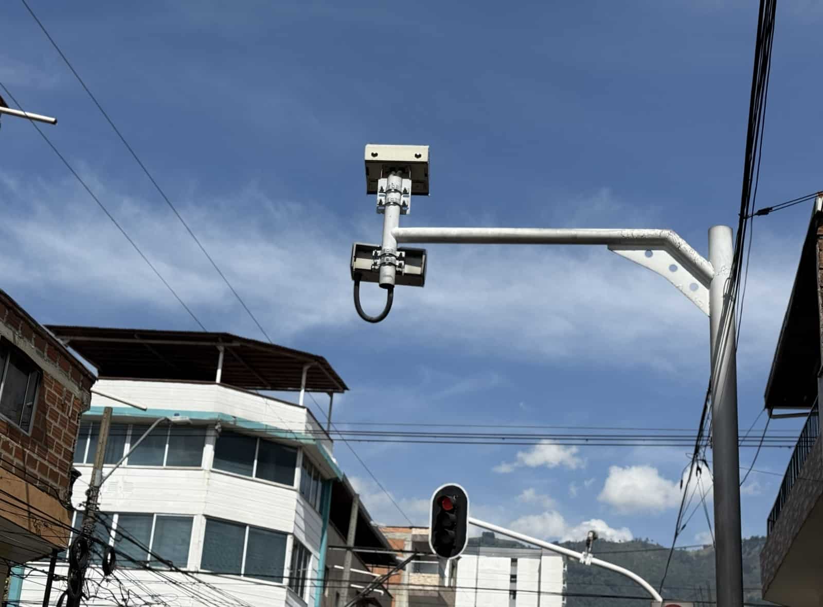 Atención conductores: importante vía de Bello redujo a 50 km/h el límite de velocidad