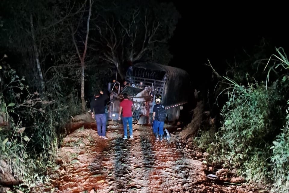 Ataque con explosivos a vehículo militar en Betulia, Antioquia